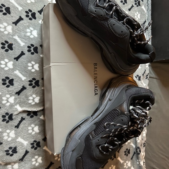 Balenciaga triple S - Picture 5 of 7
